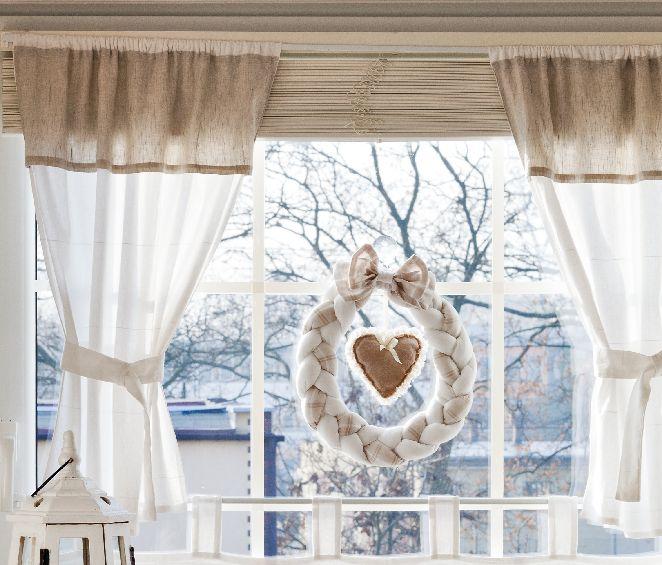 Udekorujmy okna zimowymi dekoracjami.